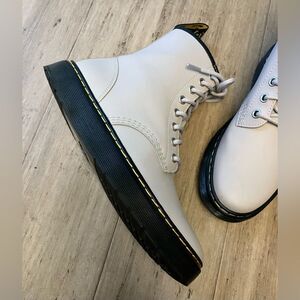 Dr. Martens taupe ankle lace up combat boots. Faux leather size 7